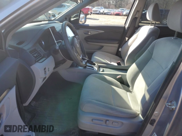 2017 Honda Pilot EX with VIN 5FNYF6H38HB054680, listed as a Copart auction lot 45133725 with 103,764 mi miles and Salvage Title. Bid and sale history available at DreamBid. Image 7.