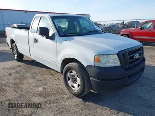2005 Ford F-150 XL с VIN 1FTRF12255NB96621, выставлен на аукционе IAAI как лот 42314833 с пробегом 259 083 миль миль и . История ставок и продаж доступна на DreamBid. Изображение 1.