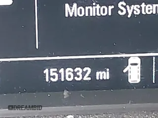 2019 Chevrolet Traverse LT Cloth with VIN 1GNERGKW9KJ221638, listed as a IAAI auction lot 41913049 with 151,632 mi miles. Bid and sale history available at carsss.com. Image 15.