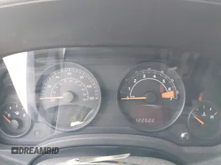 2016 Jeep Patriot Sport с VIN 1C4NJRBB0GD549884, выставлен на аукционе IAAI как лот 42209970 с пробегом 122 022 миль миль и . История ставок и продаж доступна на DreamBid. Изображение 7.