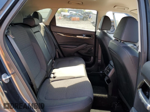 2022 Kia Seltos S z VIN KNDEUCAA1N7304259, wystawiony jako Copart lot #55356995 z przebiegiem 31 549 mil mil oraz Szkoda całkowita • Salvage title. Historia ofert i sprzedaży dostępna na DreamBid. Obrazek 11.
