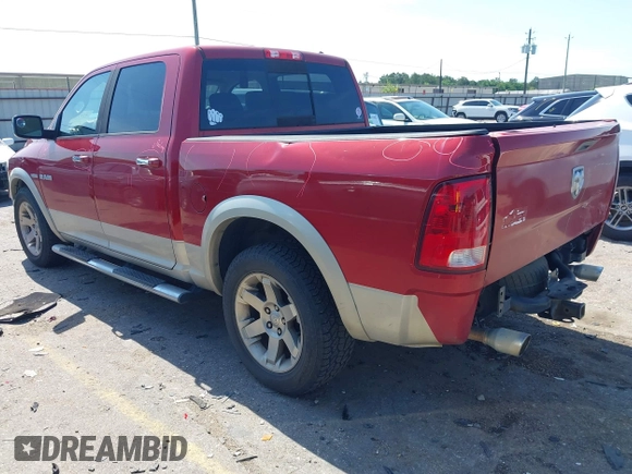 2010 Dodge 1500 SLT z VIN 1D7RB1CT0AS141854, wystawiony jako IAAI lot #42173556 z przebiegiem 229 026 mil mil oraz . Historia ofert i sprzedaży dostępna na DreamBid. Obrazek 3.
