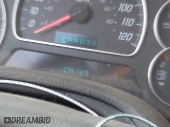 2004 GMC Envoy XL SLE with VIN 1GKET16S046229037, listed as a IAAI auction lot 41369595 with 178,729 mi miles. Bid and sale history available at carsss.com. Image 16.