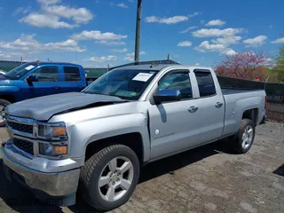 2015 Chevrolet Silverado 1500 LS with VIN 1GCRCPEH8FZ362121, listed as a IAAI auction lot 42046372 with 62,004 mi miles. Bid and sale history available at carsss.com. Image 18.