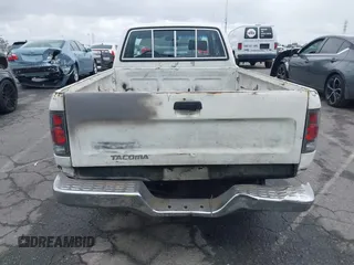1992 Toyota Pickup DLX with VIN JT4RN93P9N5064411, listed as a IAAI auction lot 41787535 with 170,294 mi miles and . Bid and sale history available at DreamBid. Image 16.
