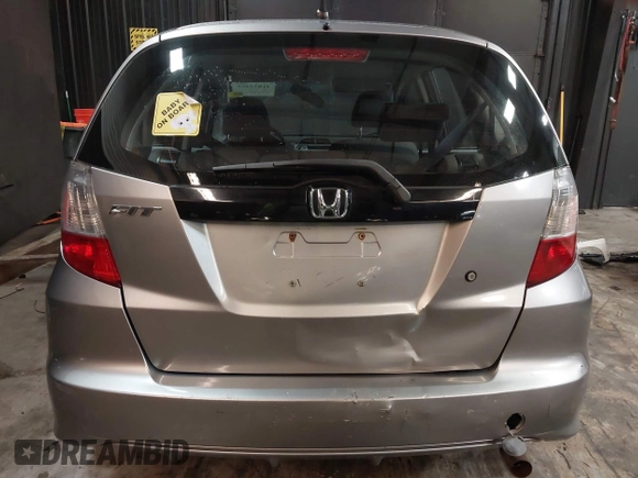 2010 Honda Fit with VIN JHMGE8H29AS020675, listed as a IAAI auction lot 41832465 with 212,713 mi miles. Bid and sale history available at carsss.com. Image 16.