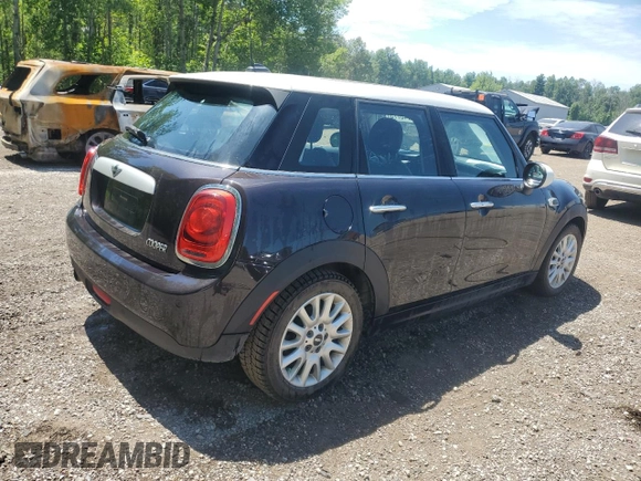 2015 MINI Hardtop 4 Door z VIN WMWXS5C53FT833759, wystawiony jako Copart lot #62146775 z przebiegiem Nie podano mil oraz Czysty tytuł • Clean title. Historia ofert i sprzedaży dostępna na DreamBid. Obrazek 3.