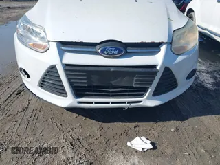 2014 Ford Focus SE with VIN 1FADP3F20EL150757, listed as a IAAI auction lot 41984703 with 171,603 mi miles. Bid and sale history available at carsss.com. Image 6.