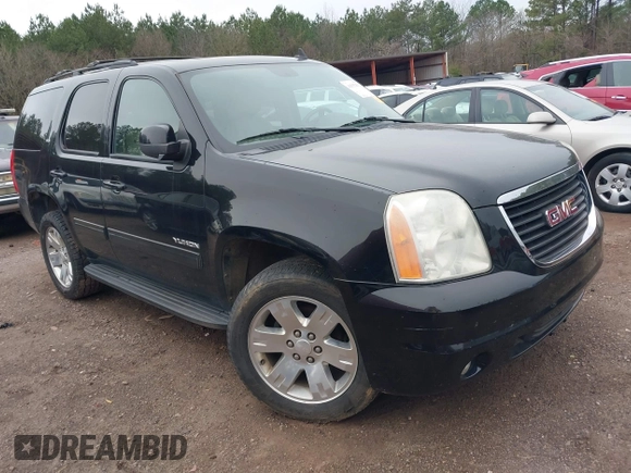 2012 GMC Yukon SLT with VIN 1GKS1CE09CR141878, listed as a IAAI auction lot 41552512 with 204,253 mi miles. Bid and sale history available at carsss.com. Image 1.