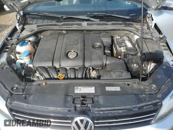 2013 Volkswagen Jetta SE z VIN 3VWDX7AJ8DM428539, wystawiony jako Copart lot #49662365 z przebiegiem 122 768 mil mil oraz Szkoda całkowita • Salvage title. Historia ofert i sprzedaży dostępna na DreamBid. Obrazek 11.