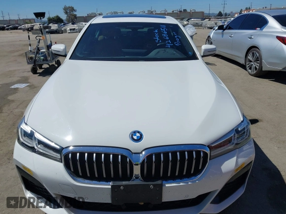 2022 BMW 5 Series 530e xDrive with VIN WBA33AG01NCJ52906, listed as a IAAI auction lot 42686511 with 45,710 mi miles and . Bid and sale history available at DreamBid. Image 12.