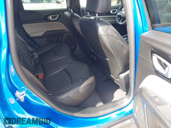 2025 Jeep Compass Limited with VIN 3C4NJDCNXST549907, listed as a IAAI auction lot 42186779 with 1,406 mi miles and . Bid and sale history available at DreamBid. Image 8.