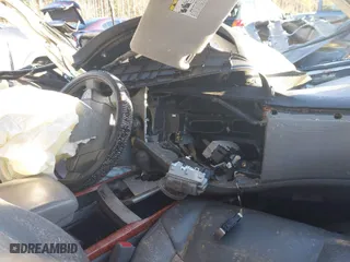 2006 Toyota Avalon XL with VIN 4T1BK36BX6U112802, listed as a IAAI auction lot 41217400 with 1 mi miles. Bid and sale history available at carsss.com. Image 5.