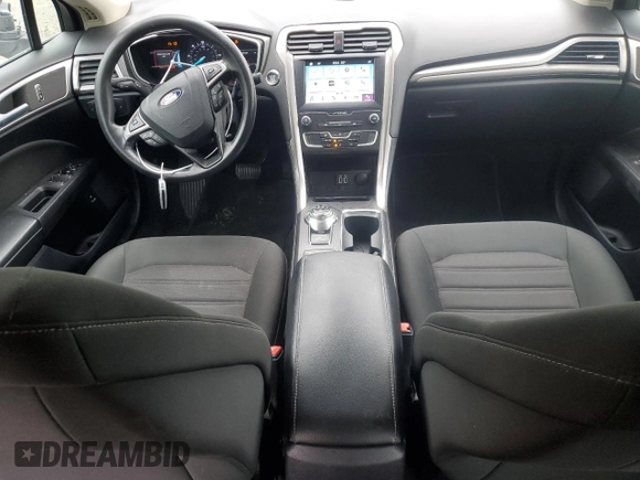 2019 Ford Fusion SE with VIN 3FA6P0LUXKR242582, listed as a Copart auction lot 55853165 with 110,138 mi miles and Clean Title. Bid and sale history available at DreamBid. Image 8.