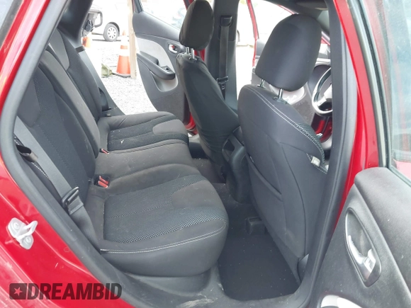 2014 Dodge Dart SXT with VIN 1C3CDFBB0ED926275, listed as a IAAI auction lot 40784084 with 232,880 mi miles. Bid and sale history available at carsss.com. Image 8.