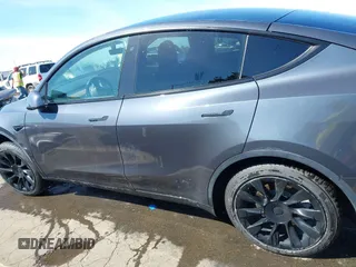 2020 Tesla Model Y Long Range with VIN 5YJYGDEF8LF000658, listed as a IAAI auction lot 41669246 with 44,281 mi miles and . Bid and sale history available at DreamBid. Image 15.