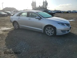 2014 Lincoln MKZ with VIN 3LN6L2JKXER806539, listed as a Copart auction lot 42724215 with 104,283 mi miles and Salvage title. Bid and sale history available at DreamBid. Image 4.