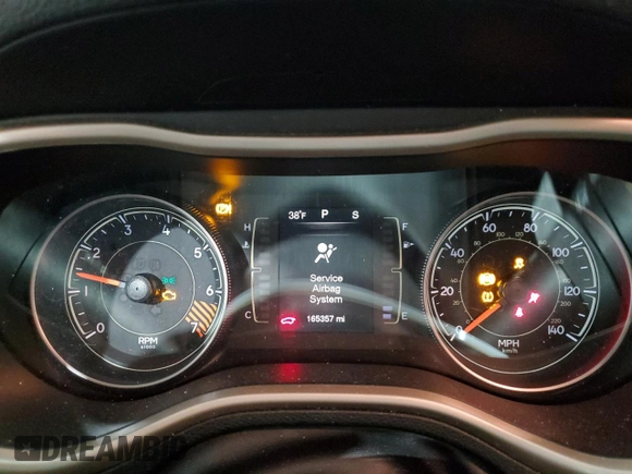 2015 Jeep Cherokee Latitude with VIN 1C4PJMCB8FW515186, listed as a Copart auction lot 44016125 with 165,357 mi miles and Non Repairable. Bid and sale history available at carsss.com. Image 9.