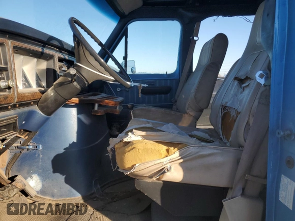 1978 Ford Econoline Cargo with VIN E14BHCE0524, listed as a Copart auction lot 42554935 with 63,728 mi miles and Clean Title. Bid and sale history available at DreamBid. Image 7.