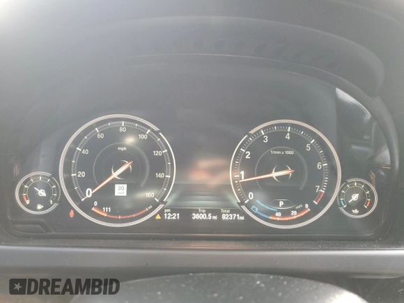 2015 BMW 6 Series 650i xDrive with VIN WBA6B4C55FD761494, listed as a Copart auction lot 81141684 with 82,371 mi miles and Clean Title. Bid and sale history available at DreamBid. Image 9.