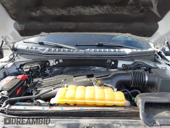 2015 Ford F-150 XLT with VIN 1FTEW1EG9FFB18151, listed as a IAAI auction lot 41922276 with 163,090 mi miles. Bid and sale history available at carsss.com. Image 10.