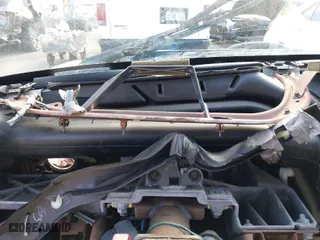 2001 Chevrolet Silverado 1500 LS with VIN 1GCEC19T61Z209787, listed as a IAAI auction lot 41473145 with 1 mi miles. Bid and sale history available at carsss.com. Image 7.