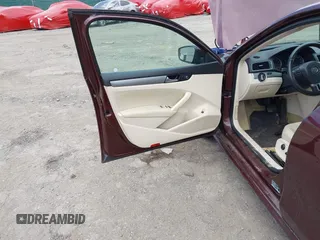 2014 Volkswagen Passat S с VIN 1VWAP7A37EC015096, выставлен на аукционе IAAI как лот 42789651 с пробегом 146 000 миль миль и . История ставок и продаж доступна на DreamBid. Изображение 6.