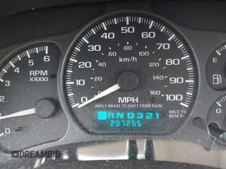 2002 Chevrolet Suburban Z71 with VIN 3GNFK16Z42G138355, listed as a IAAI auction lot 41691463 with 207,255 mi miles. Bid and sale history available at carsss.com. Image 15.