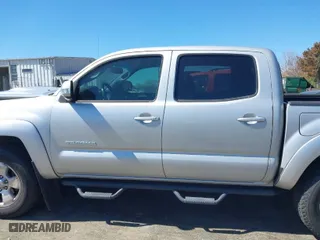 2013 Toyota Tacoma with VIN 3TMLU4EN8DM103893, listed as a IAAI auction lot 41857339 with 123,093 mi miles. Bid and sale history available at carsss.com. Image 14.