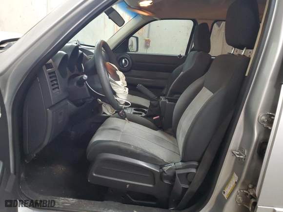 2009 Dodge Nitro SE with VIN 1D8GT28K69W527432, listed as a Copart auction lot 72401114 with 108,070 mi miles and Salvage Title. Bid and sale history available at carsss.com. Image 7.