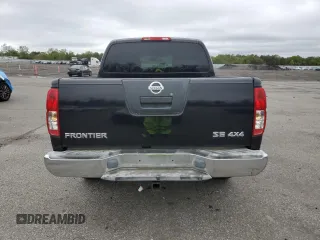 2006 Nissan Frontier SE z VIN 1N6AD07W06C477227, wystawiony jako Copart lot #58379345 z przebiegiem 130 923 mil mil oraz Czysty tytuł • Clean title. Historia ofert i sprzedaży dostępna na DreamBid. Obrazek 6.