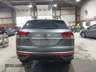 2021 Volkswagen Atlas SEL z VIN 1V2BE2CA6MC203777, wystawiony jako IAAI lot #42507511 z przebiegiem 76 358 mil mil oraz . Historia ofert i sprzedaży dostępna na DreamBid. Obrazek 16.