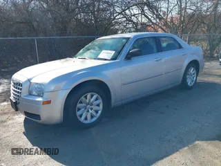 2008 Chrysler 300 LX with VIN 2C3KA43R48H251025, listed as a IAAI auction lot 41510553 with 104,103 mi miles. Bid and sale history available at carsss.com. Image 19.