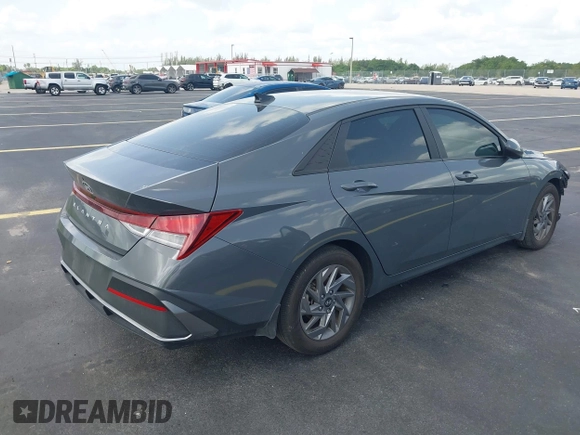 2024 Hyundai Elantra SEL with VIN KMHLM4DG6RU802179, listed as a IAAI auction lot 42432744 with 8,978 mi miles and . Bid and sale history available at DreamBid. Image 4.