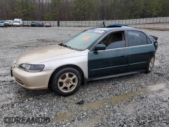 1998 Honda Accord EX z VIN 1HGCG5557WA129335, wystawiony jako Copart lot #48303225 z przebiegiem Nie podano mil oraz Szkoda całkowita • Salvage title. Historia ofert i sprzedaży dostępna na DreamBid. Obrazek 1.