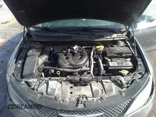 2015 Chrysler 200 S with VIN 1C3CCCBGXFN515782, listed as a IAAI auction lot 41639282 with 138,747 mi miles. Bid and sale history available at carsss.com. Image 10.