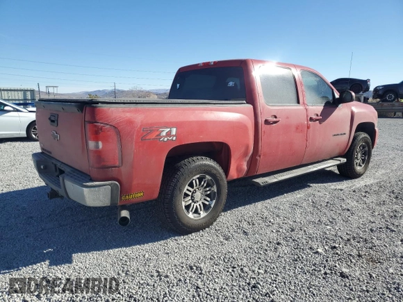 2011 Chevrolet Silverado 1500 LT with VIN 3GCPKSE3XBG314650, listed as a Copart auction lot 46709735 with 171,259 mi miles and Salvage Title. Bid and sale history available at DreamBid. Image 3.