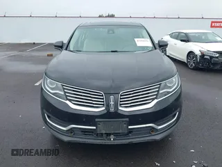 2017 Lincoln MKX Reserve with VIN 2LMPJ8LR7HBL30488, listed as a IAAI auction lot 42294191 with 64,246 mi miles and . Bid and sale history available at DreamBid. Image 13.