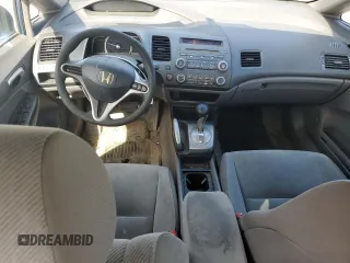 2009 Honda Civic LX z VIN 2HGFA16519H367371, wystawiony jako Copart lot #53455605 z przebiegiem 183 923 mil mil oraz Szkody całkowita. Historia ofert i sprzedaży dostępna na DreamBid. Obrazek 8.