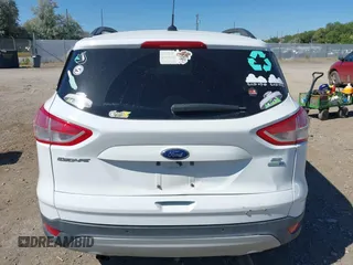 2016 Ford Escape SE with VIN 1FMCU9GX9GUC62462, listed as a IAAI auction lot 39999808 with Not Provided miles. Bid and sale history available at carsss.com. Image 16.