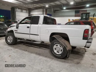 2000 Dodge Ram 2500 with VIN 3B7KF2369YG152255, listed as a Copart auction lot 87846105 with 0 mi miles and Salvage Title. Bid and sale history available at carsss.com. Image 2.