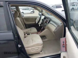 2006 Toyota Highlander w/3rd Row z VIN JTEDP21A960096117, wystawiony jako IAAI lot #42319027 z przebiegiem 147 733 mil mil oraz . Historia ofert i sprzedaży dostępna na DreamBid. Obrazek 5.