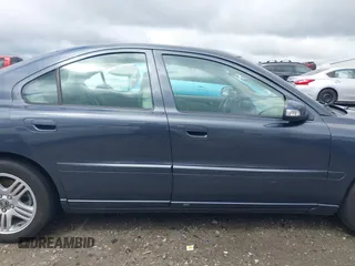 2009 Volvo S60 2.5T with VIN YV1RS592492741041, listed as a IAAI auction lot 41983967 with 149,217 mi miles. Bid and sale history available at carsss.com. Image 13.