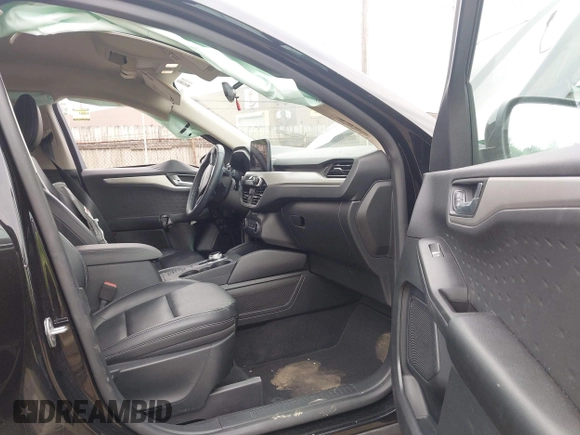 2020 Ford Escape SEL with VIN 1FMCU9H66LUC14241, listed as a IAAI auction lot 42485441 with 37,180 mi miles and . Bid and sale history available at DreamBid. Image 5.