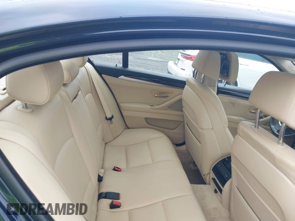 2015 BMW 5 Series 535d xDrive with VIN WBAFV3C5XFD686633, listed as a IAAI auction lot 42525595 with 125,794 mi miles and . Bid and sale history available at DreamBid. Image 8.