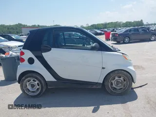 2009 Smart fortwo Pure with VIN WMEEJ31XX9K302737, listed as a IAAI auction lot 42124550 with 43,610 mi miles and . Bid and sale history available at DreamBid. Image 13.