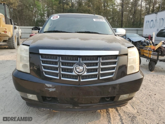 2010 Cadillac Escalade Luxury with VIN 1GYUCBEF3AR276651, listed as a Copart auction lot 50696745 with NaN miles and Clean Title. Bid and sale history available at carsss.com. Image 5.