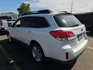 2014 Subaru Outback 2.5i with VIN 4S4BRCAC3E3218816, listed as a IAAI auction lot 42801636 with 227,218 mi miles and . Bid and sale history available at DreamBid. Image 19.