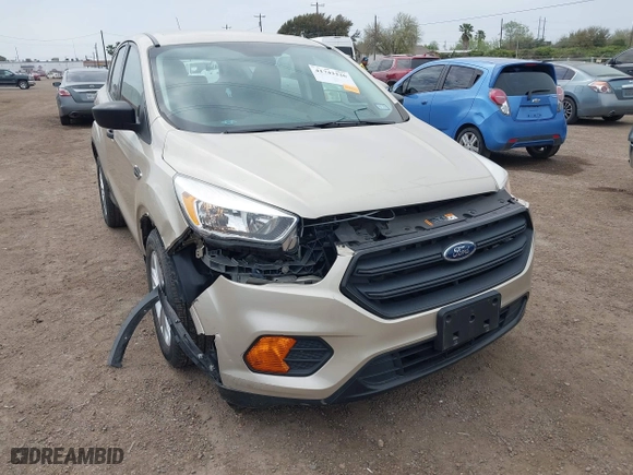 2017 Ford Escape S with VIN 1FMCU0F70HUE23330, listed as a IAAI auction lot 41742226 with 32,302 mi miles. Bid and sale history available at carsss.com. Image 6.