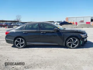 2019 Honda Accord Touring z VIN 1HGCV2F96KA034782, wystawiony jako IAAI lot #41851888 z przebiegiem 99 344 mil mil oraz . Historia ofert i sprzedaży dostępna na DreamBid. Obrazek 13.